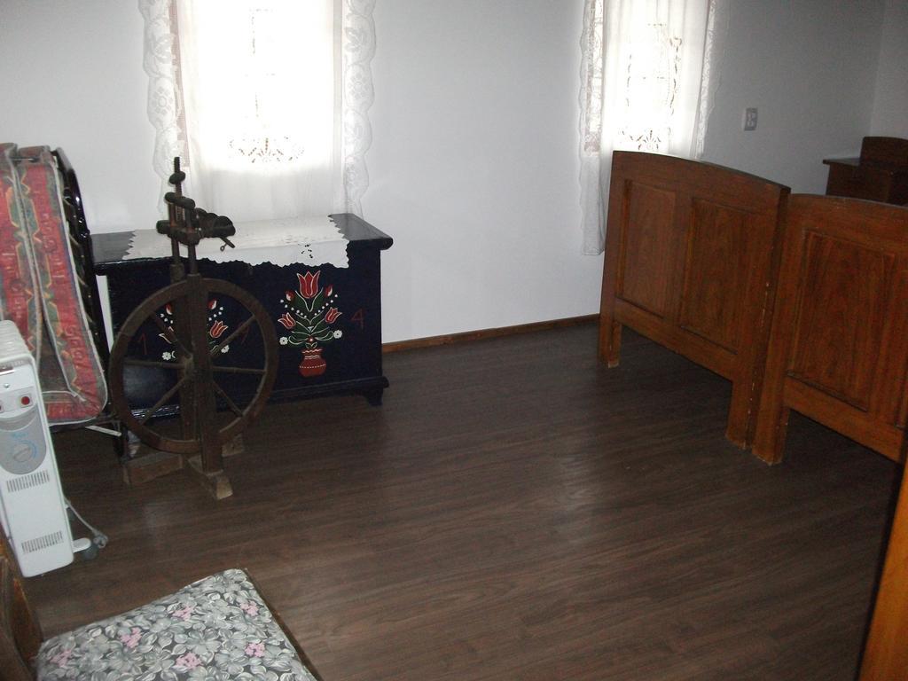 Maksai Lak Apartment Ocna de Sus Exterior photo